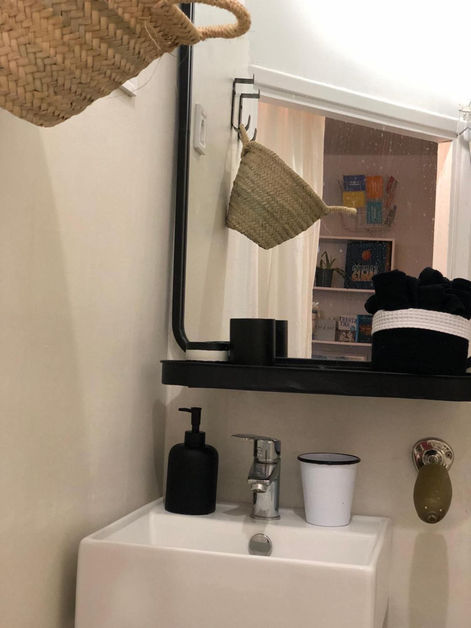Charming Studio With Patio In The Heart Of Marsella Exterior foto